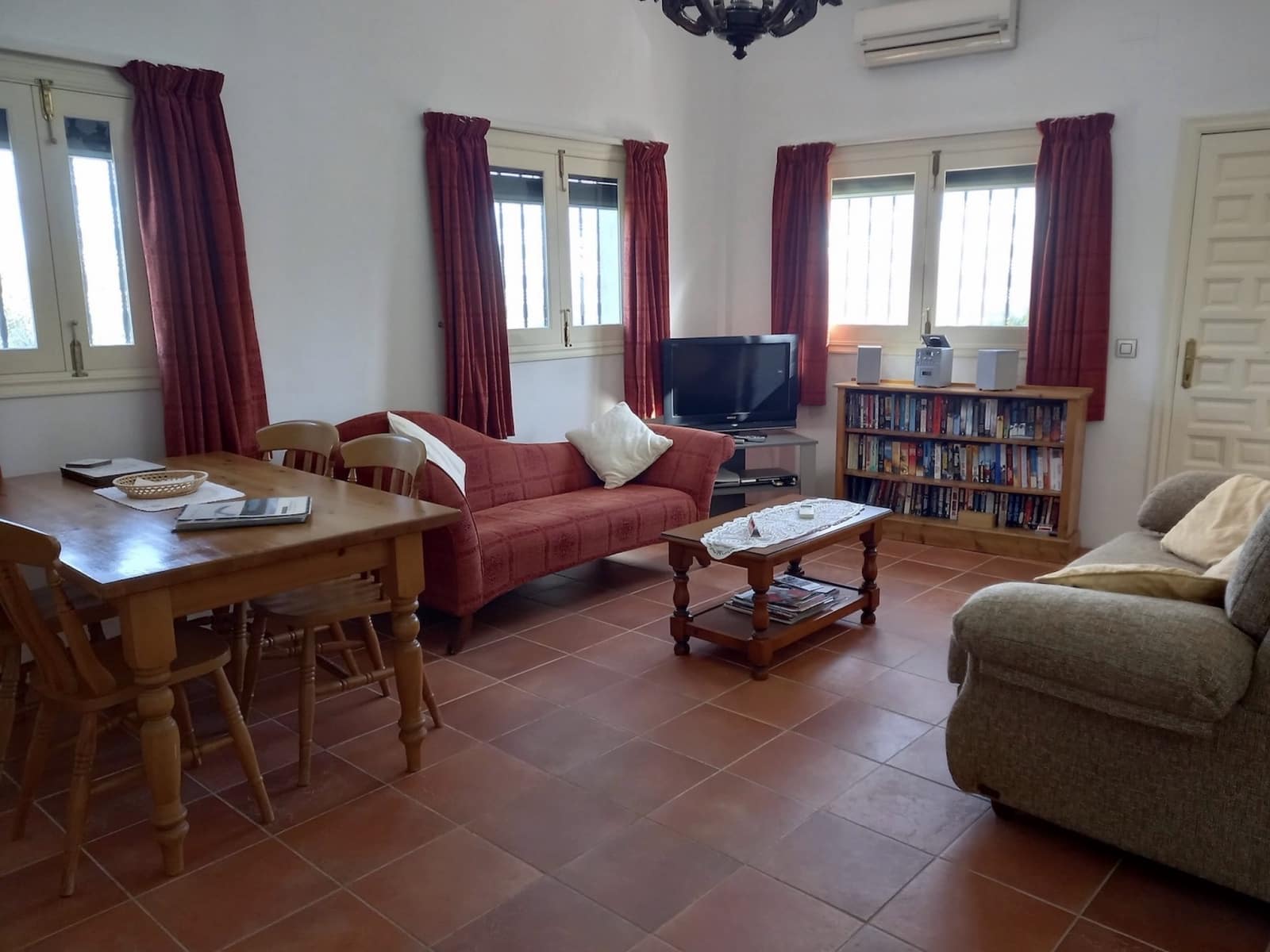 12 soveværelse Villa til salg i Rute med swimmingpool - € 749.000 (Ref: 5455742)