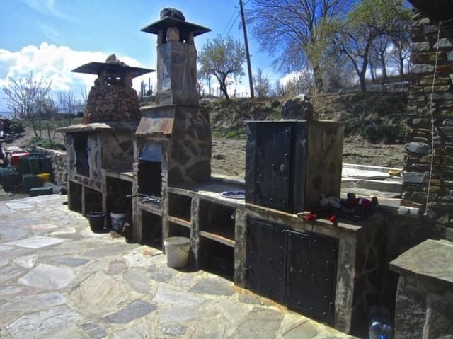 3 soveværelse Finca/Landehus til salg i Yegen, Alpujarra de la Sierra - € 250.000 (Ref: 5455752)