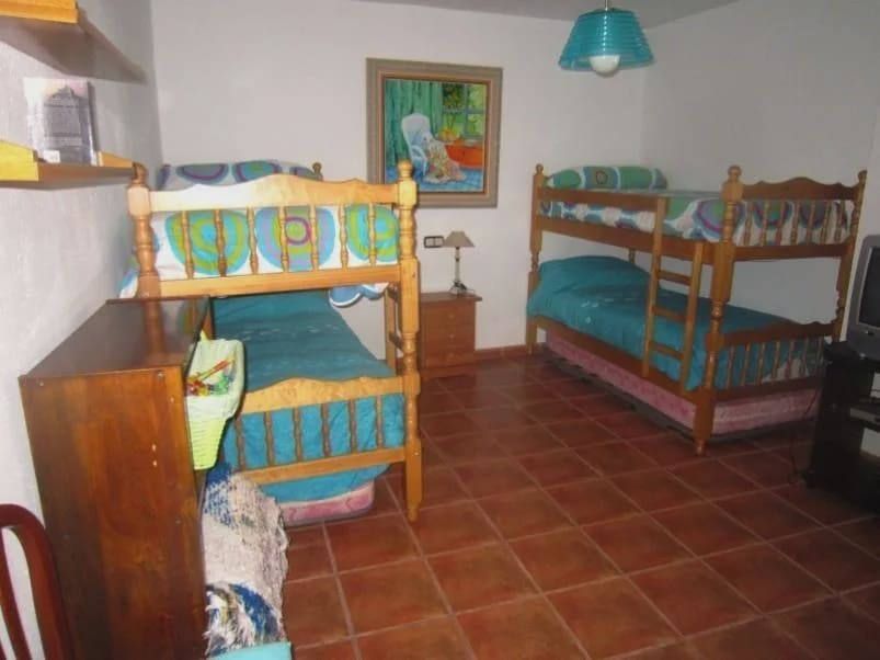 3 sypialnia Finka/Dom wiejski na sprzedaż w Yegen - 250 000 € (Ref: 5455752)