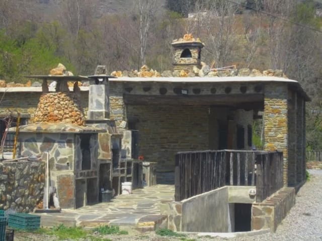 Finca/Casa Rural de 3 habitaciones en Yegen, Alpujarra de la Sierra en venta - 250.000 € (Ref: 5455752)