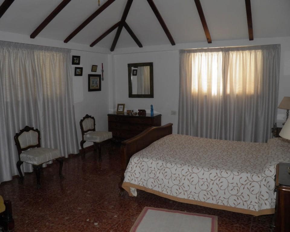 4 quarto Quinta/Casa Rural para venda em Loja com piscina garagem - 300 000 € (Ref: 5563204)
