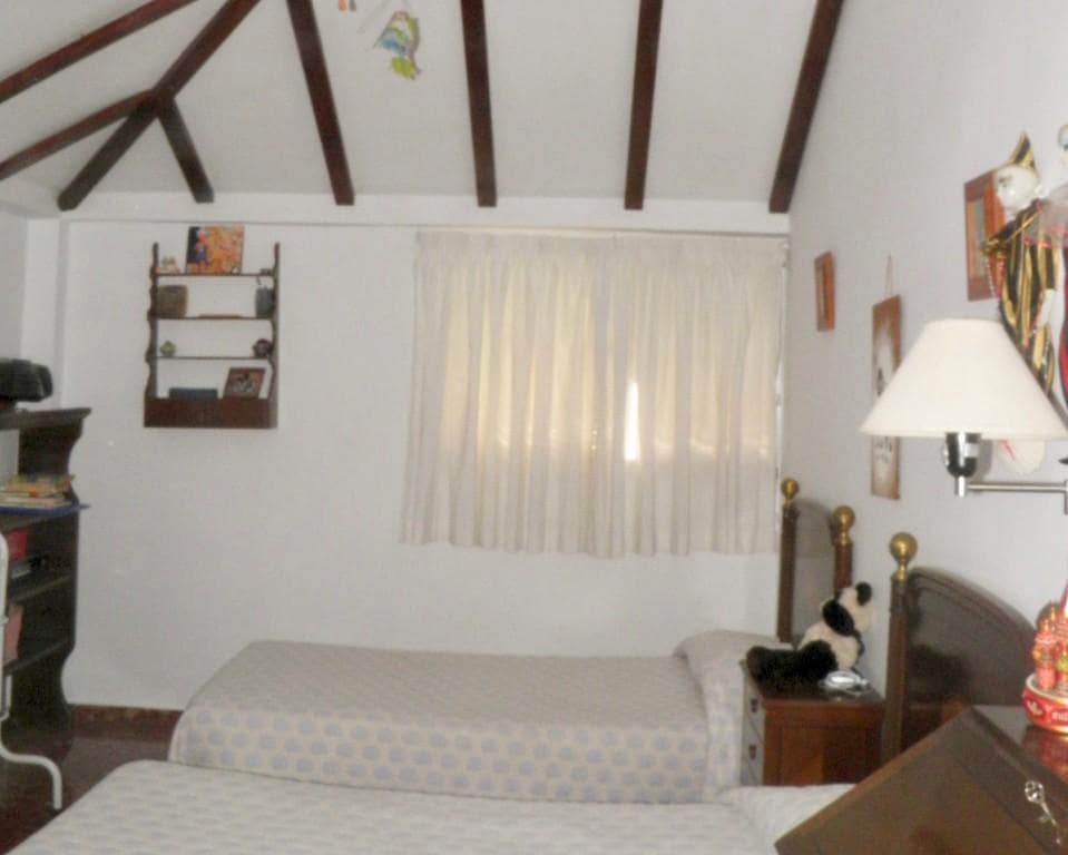 4 quarto Quinta/Casa Rural para venda em Loja com piscina garagem - 300 000 € (Ref: 5563204)