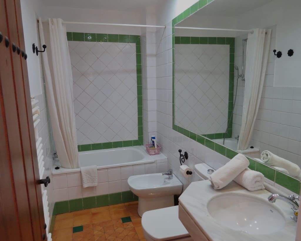 9 soverom Hus til salgs i Granada by - € 1 490 000 (Ref: 5708437)