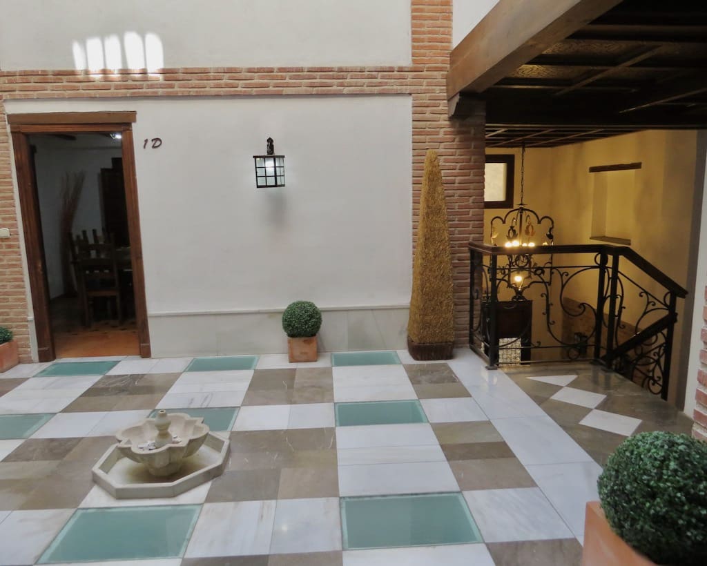 9 soverom Hus til salgs i Granada by - € 1 490 000 (Ref: 5708437)