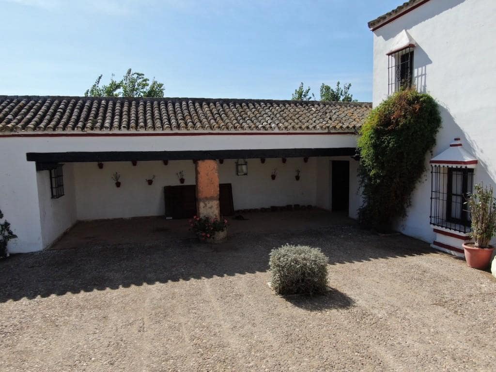 6 soveværelse Villa til salg i Dos Hermanas med swimmingpool - € 1.300.000 (Ref: 5745196)