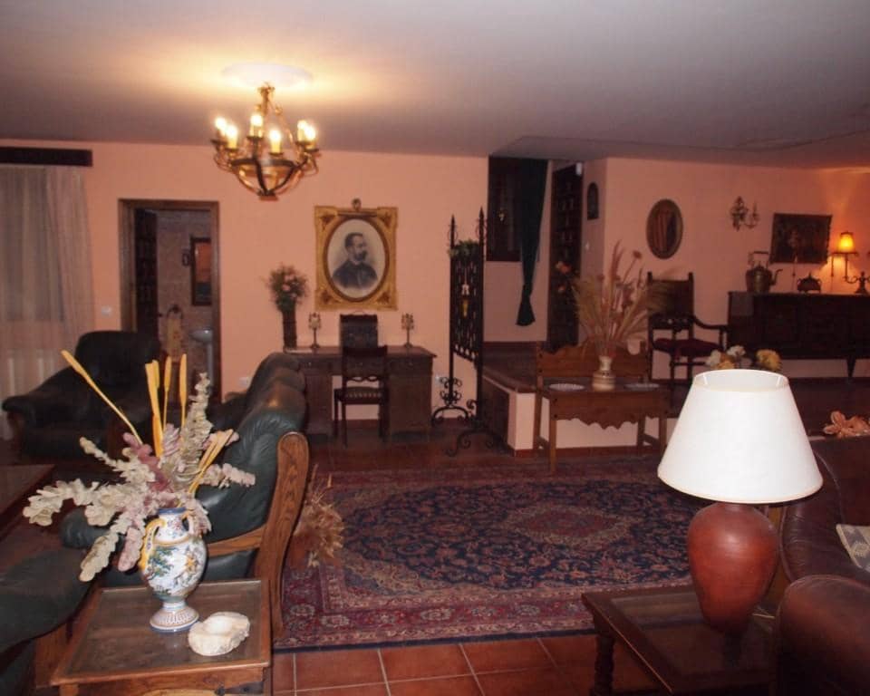 10 soveværelse Finca/Landehus til salg i Parrillas med swimmingpool - € 1.050.000 (Ref: 5755661)