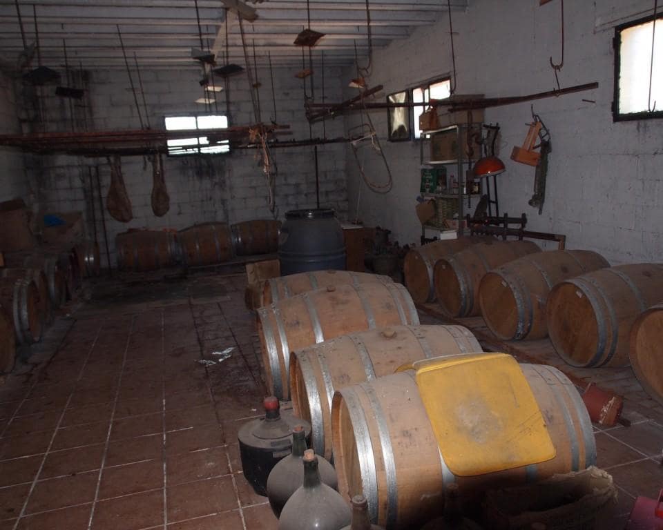 10 soveværelse Finca/Landehus til salg i Parrillas med swimmingpool - € 1.050.000 (Ref: 5755661)