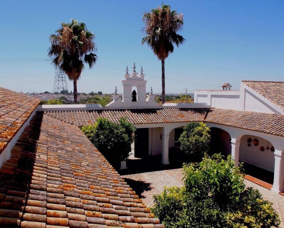 12 soveværelse Finca/Landehus til salg i Valencina de la Concepcion med swimmingpool garage - € 2.200.000 (Ref: 5803083)