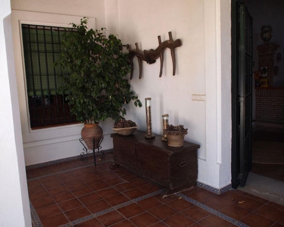 12 soveværelse Finca/Landehus til salg i Valencina de la Concepcion med swimmingpool garage - € 2.200.000 (Ref: 5803083)