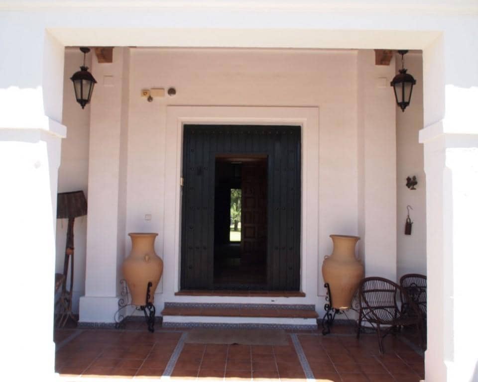 12 soveværelse Finca/Landehus til salg i Valencina de la Concepcion med swimmingpool garage - € 2.200.000 (Ref: 5803083)