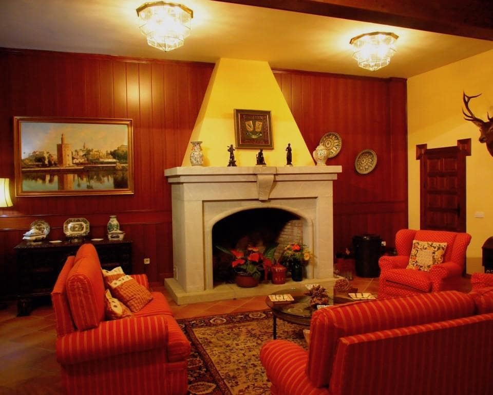 12 soveværelse Finca/Landehus til salg i Valencina de la Concepcion med swimmingpool garage - € 2.200.000 (Ref: 5803083)