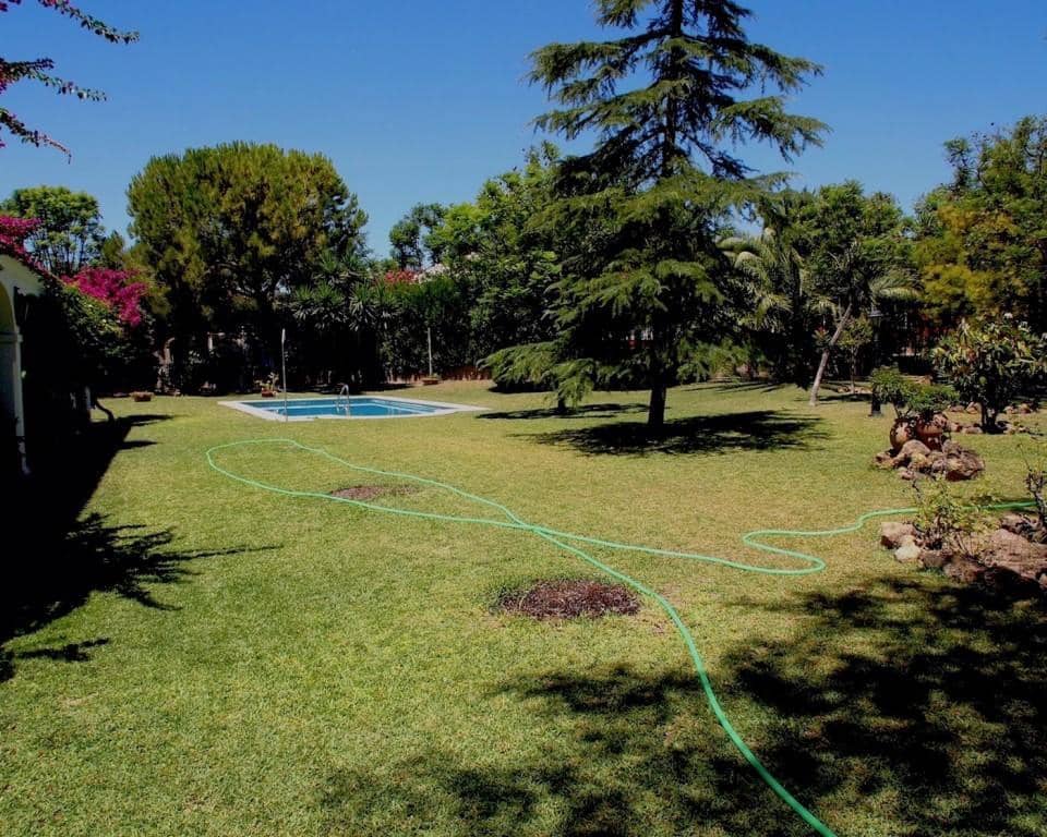 12 soveværelse Finca/Landehus til salg i Valencina de la Concepcion med swimmingpool garage - € 2.200.000 (Ref: 5803083)