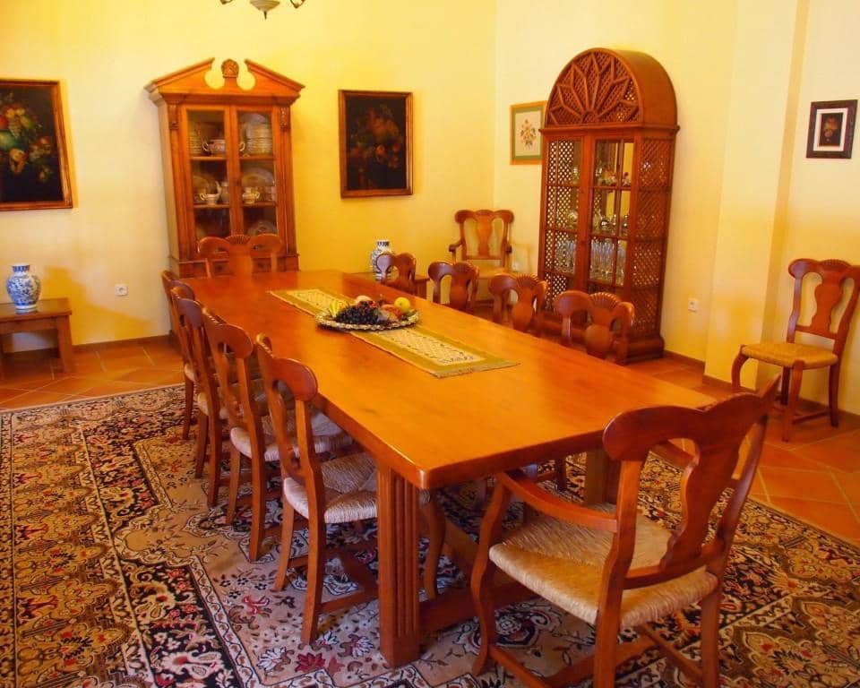 12 soveværelse Finca/Landehus til salg i Valencina de la Concepcion med swimmingpool garage - € 2.200.000 (Ref: 5803083)