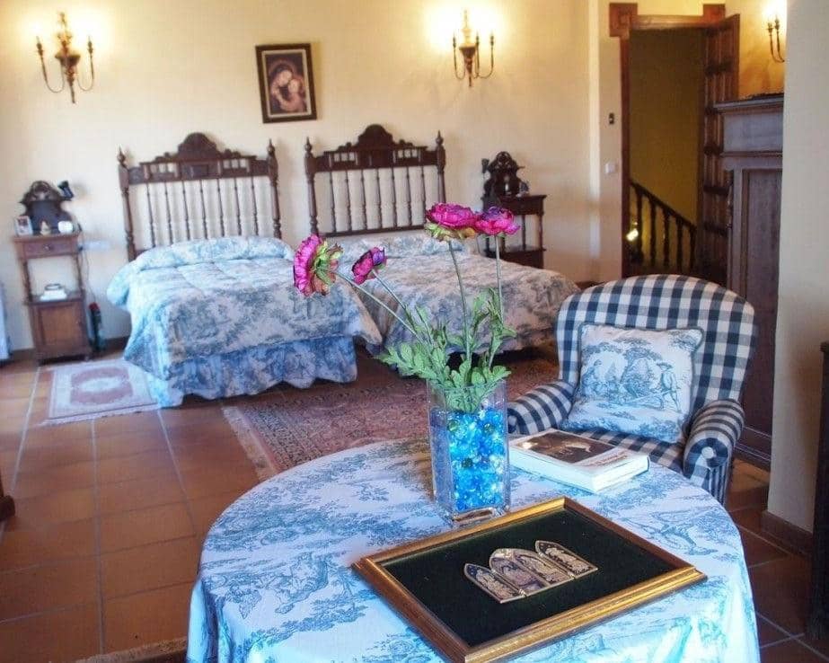 12 soveværelse Finca/Landehus til salg i Valencina de la Concepcion med swimmingpool garage - € 2.200.000 (Ref: 5803083)