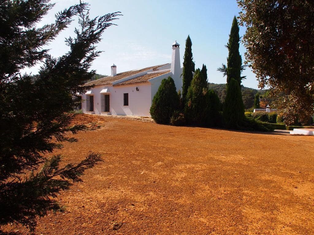 5 soveværelse Finca/Landehus til salg i Constantina med swimmingpool - € 1.600.000 (Ref: 5910050)