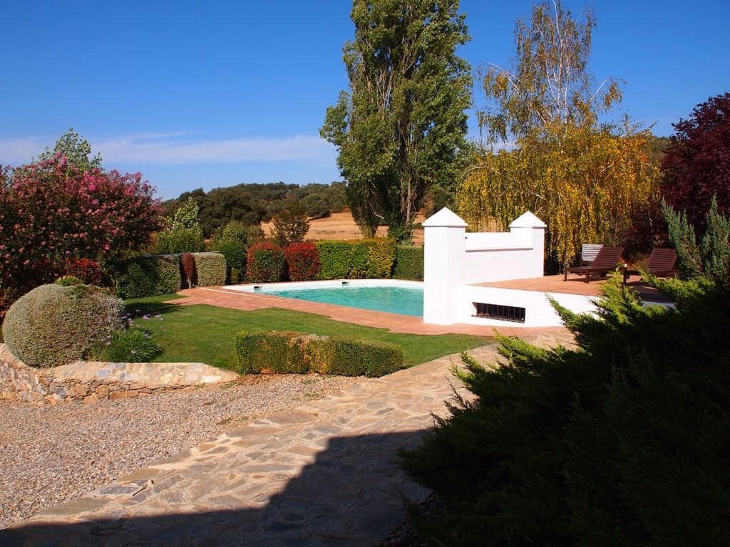 5 soveværelse Finca/Landehus til salg i Constantina med swimmingpool - € 1.600.000 (Ref: 5910050)