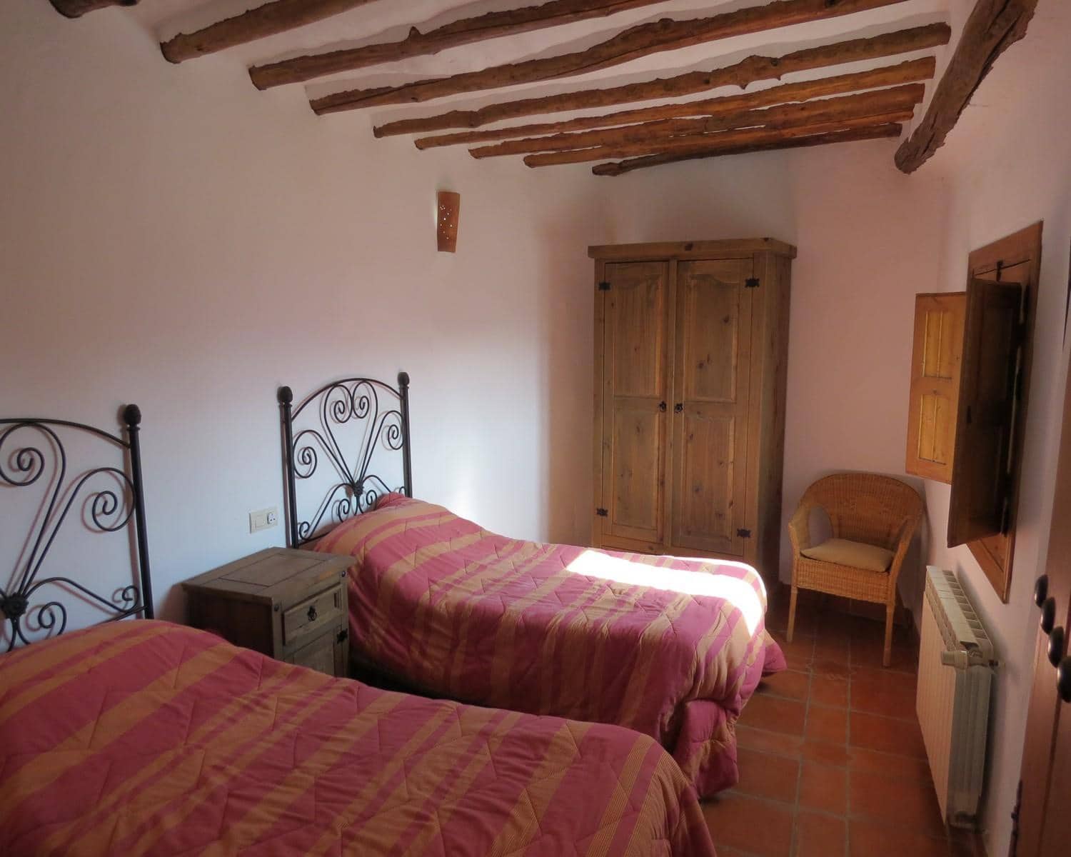 10 soverom Hus til salgs i Castaras - € 270 000 (Ref: 6465149)