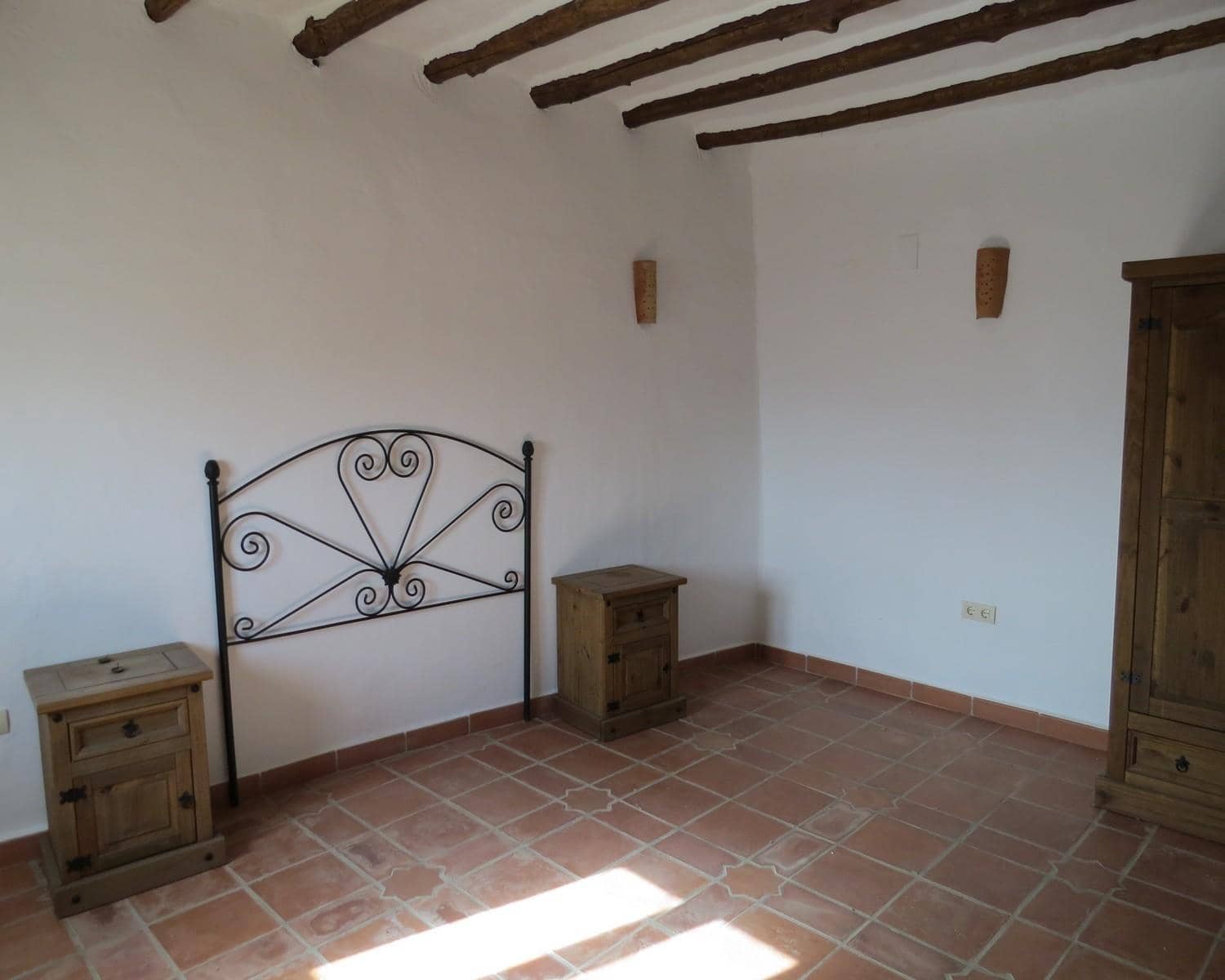 10 soverom Hus til salgs i Castaras - € 270 000 (Ref: 6465149)