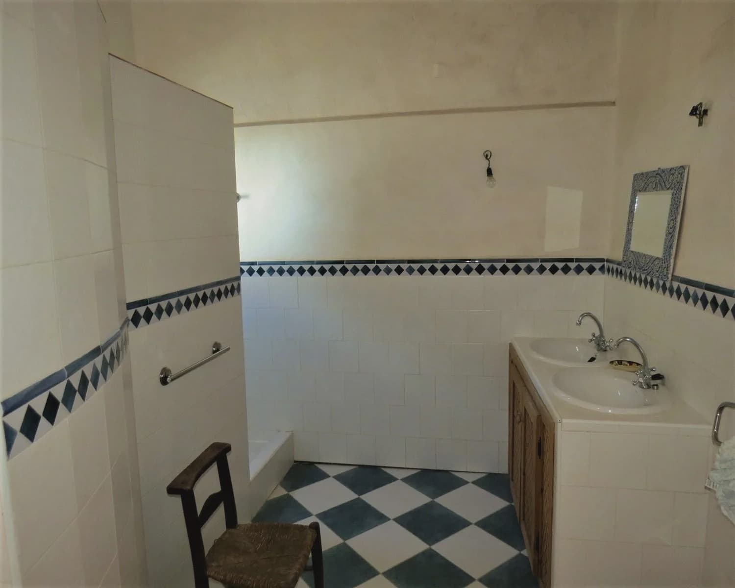 10 soveværelse Byhus til salg i Castaras med garage - € 249.000 (Ref: 6465149)