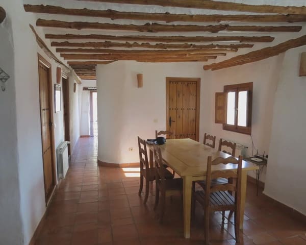 10 quarto Casa em Banda para venda em Cástaras com garagem - 249 000 € (Ref: 6465149)