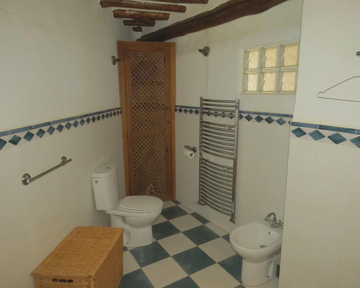 10 soveværelse Byhus til salg i Castaras med garage - € 249.000 (Ref: 6465149)