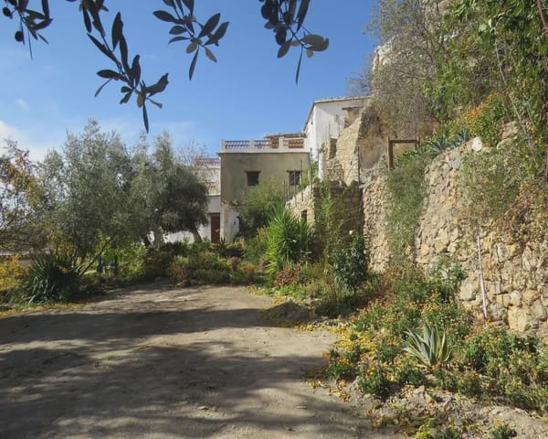 10 quarto Casa em Banda para venda em Cástaras com garagem - 249 000 € (Ref: 6465149)