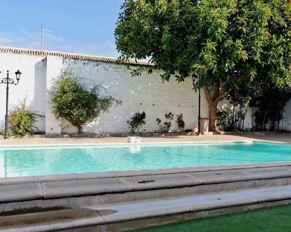 9 bedroom Hotel for sale in Aguilar de la Frontera with pool - € 600,000 (Ref: 6499534)