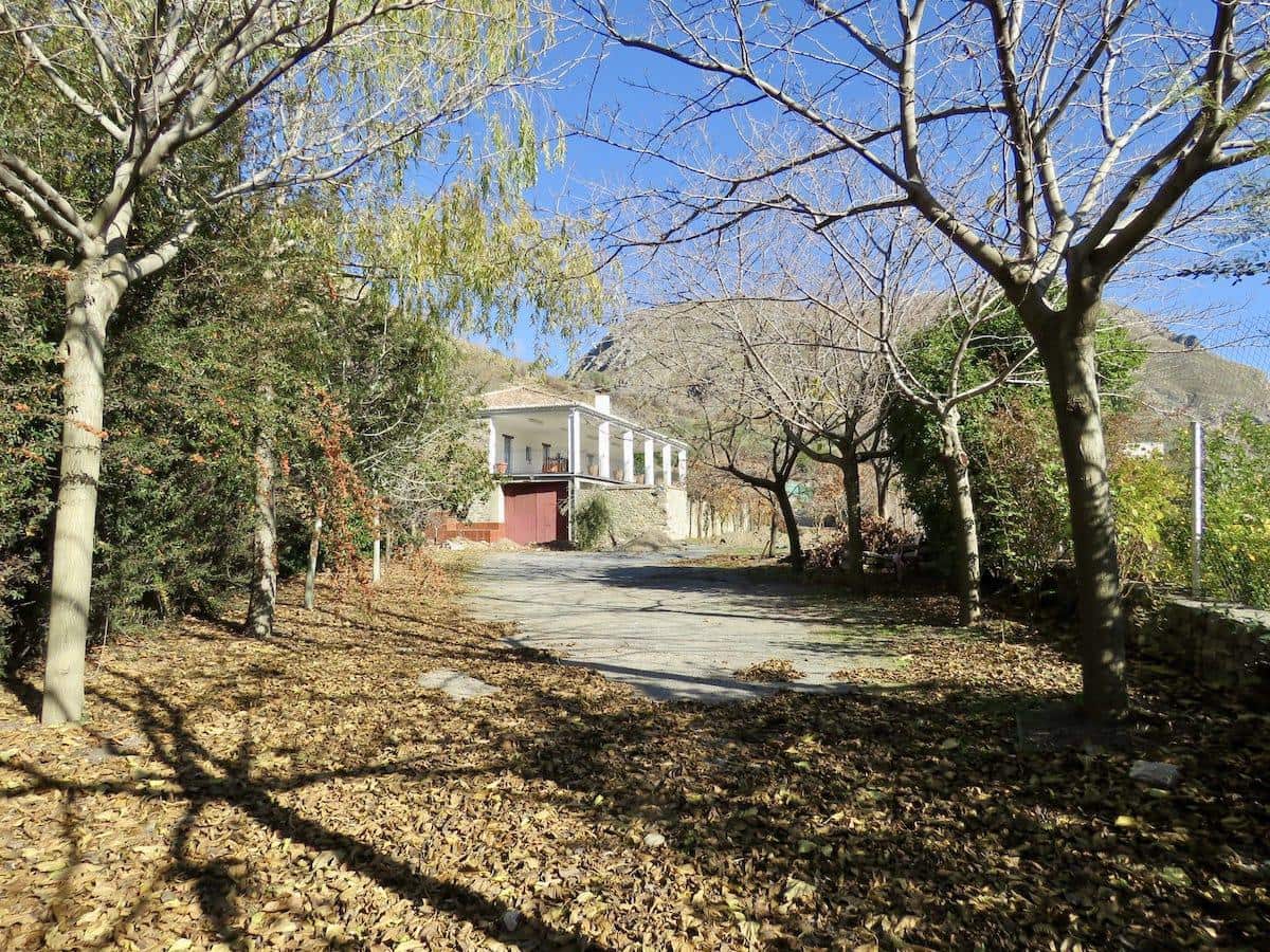 2 soveværelse Finca/Landehus til salg i Guejar Sierra - € 350.000 (Ref: 6581081)