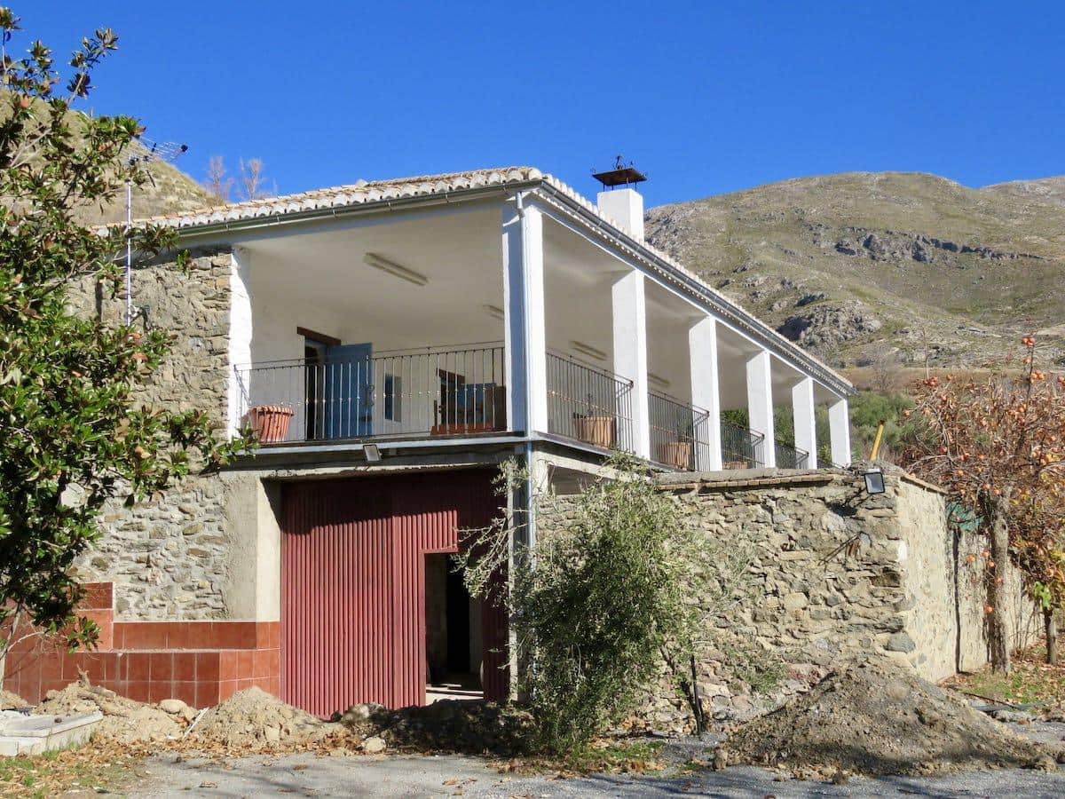 2 soveværelse Finca/Landehus til salg i Guejar Sierra - € 350.000 (Ref: 6581081)