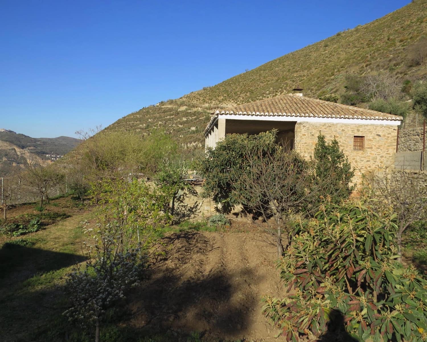 2 soveværelse Finca/Landehus til salg i Guejar Sierra - € 350.000 (Ref: 6581081)