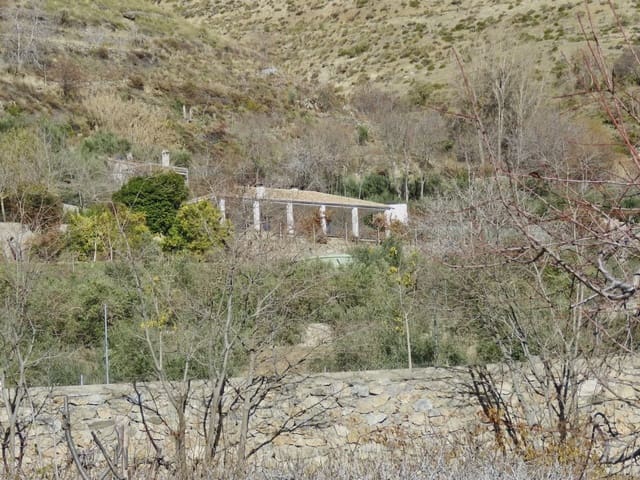 Finca/Casa Rural de 2 habitaciones en Güéjar Sierra en venta - 350.000 € (Ref: 6581081)