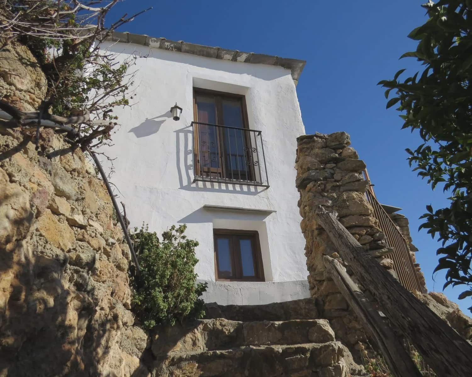 3 bedroom Townhouse for sale in Yegen with pool garage - € 149,500 (Ref: 6685673)