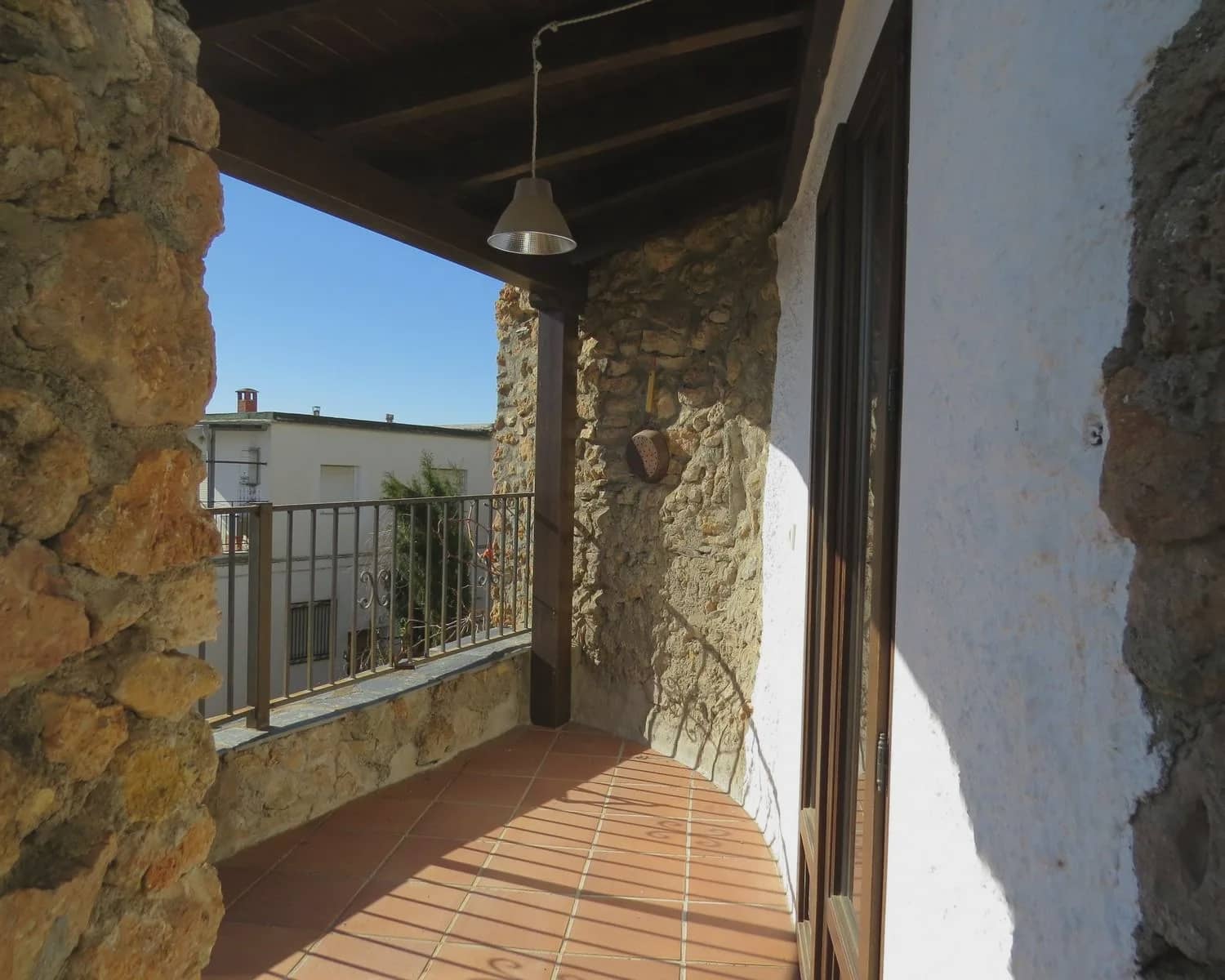 3 bedroom Townhouse for sale in Yegen with pool garage - € 149,500 (Ref: 6685673)