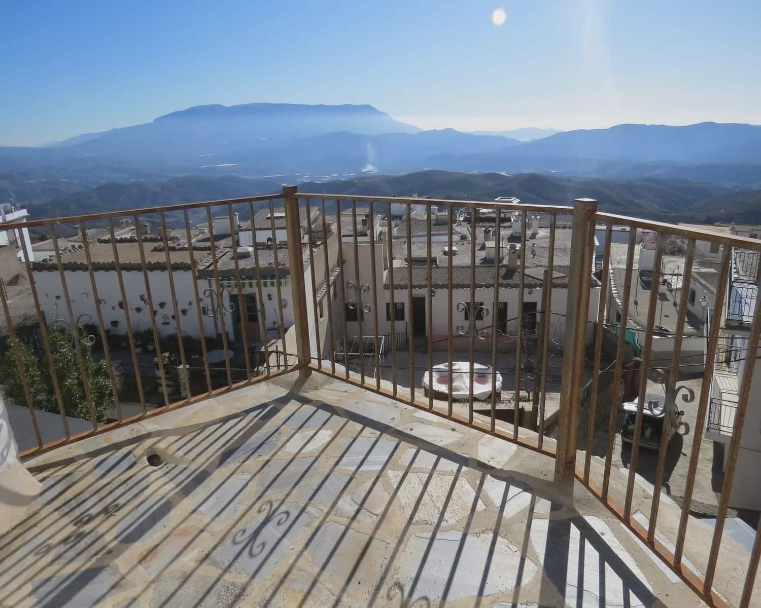 3 bedroom Townhouse for sale in Yegen with pool garage - € 149,500 (Ref: 6685673)