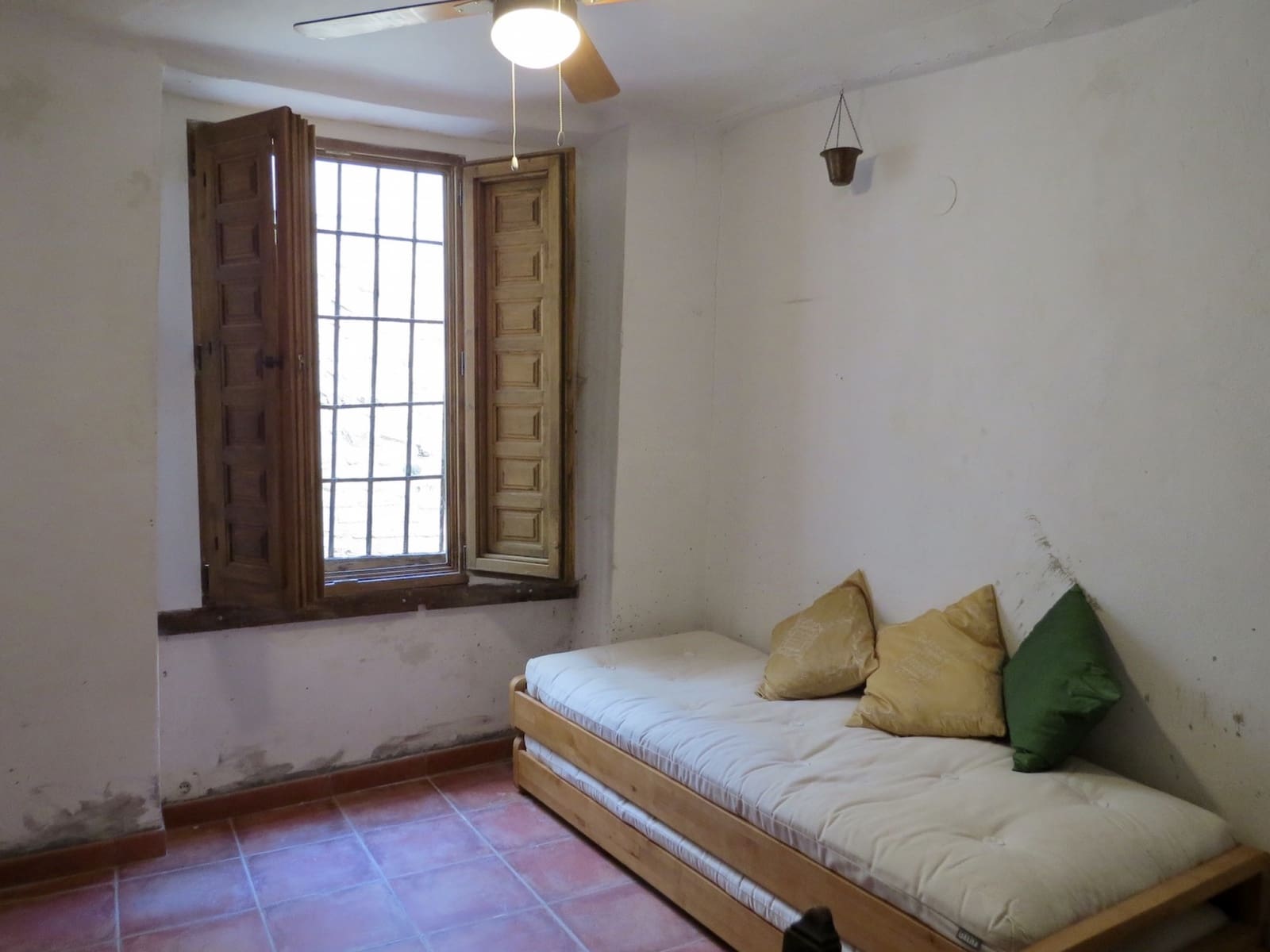 5 soveværelse Byhus til salg i Granada by - € 300.000 (Ref: 7040058)