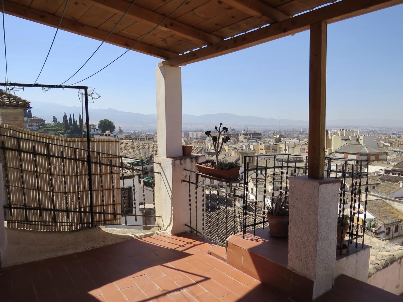 5 soveværelse Byhus til salg i Granada by - € 300.000 (Ref: 7040058)