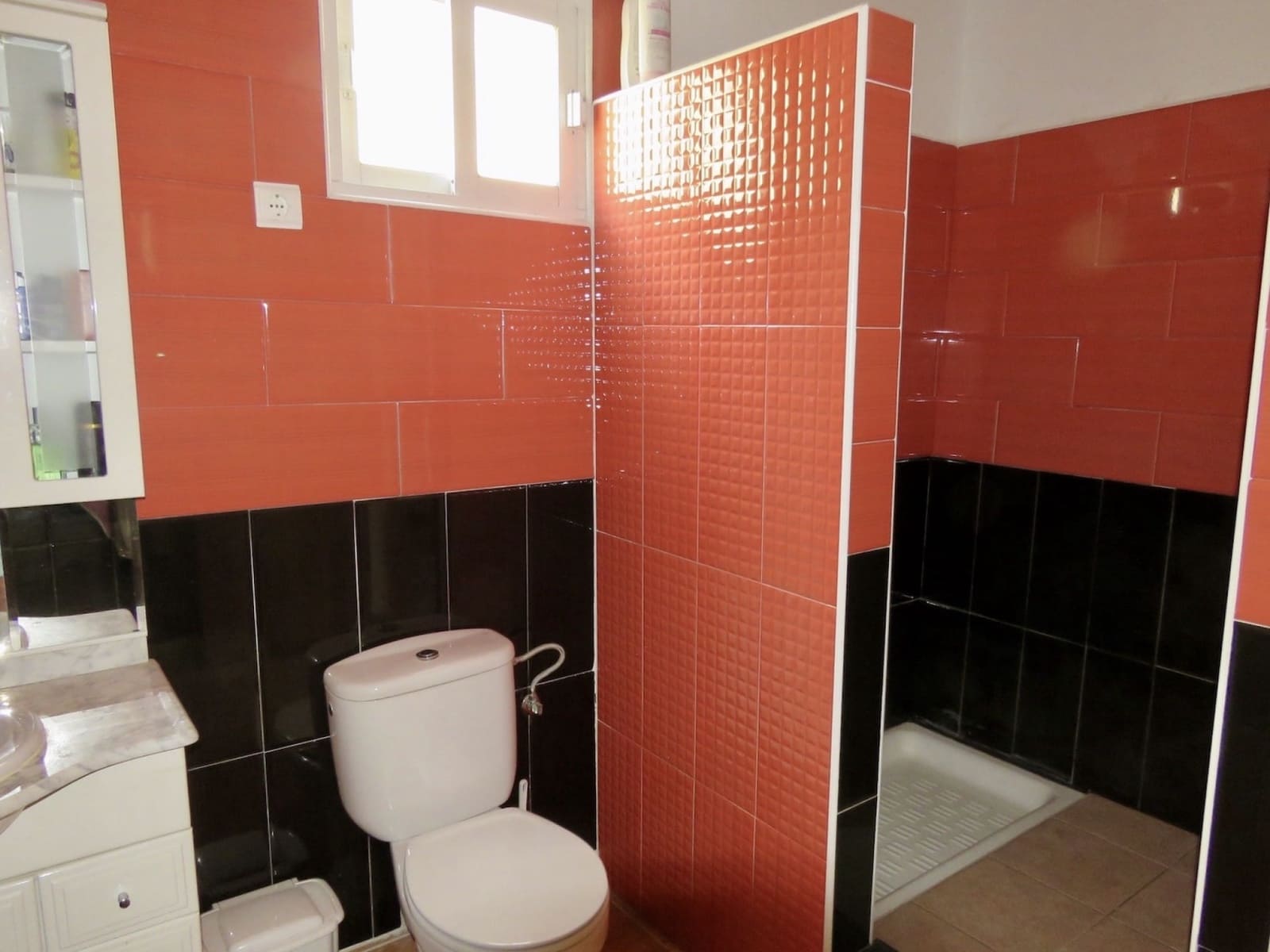 7 soveværelse Finca/Landehus til salg i Montefrio med swimmingpool garage - € 450.000 (Ref: 7131315)