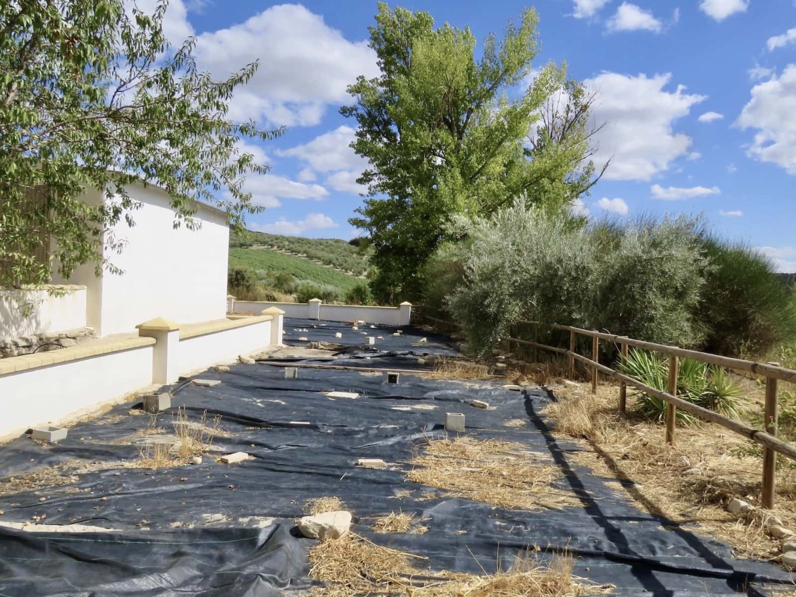 7 soveværelse Finca/Landehus til salg i Montefrio med swimmingpool garage - € 450.000 (Ref: 7131315)