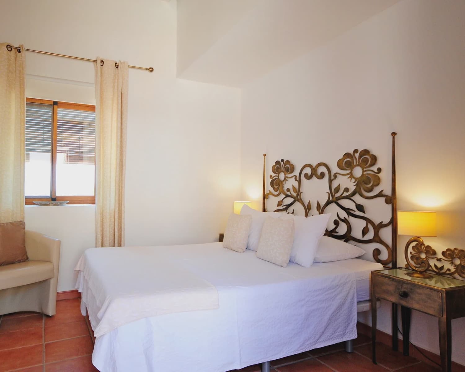 11 quarto Hotel para venda em Lecrin com piscina - 800 000 € (Ref: 7229620)