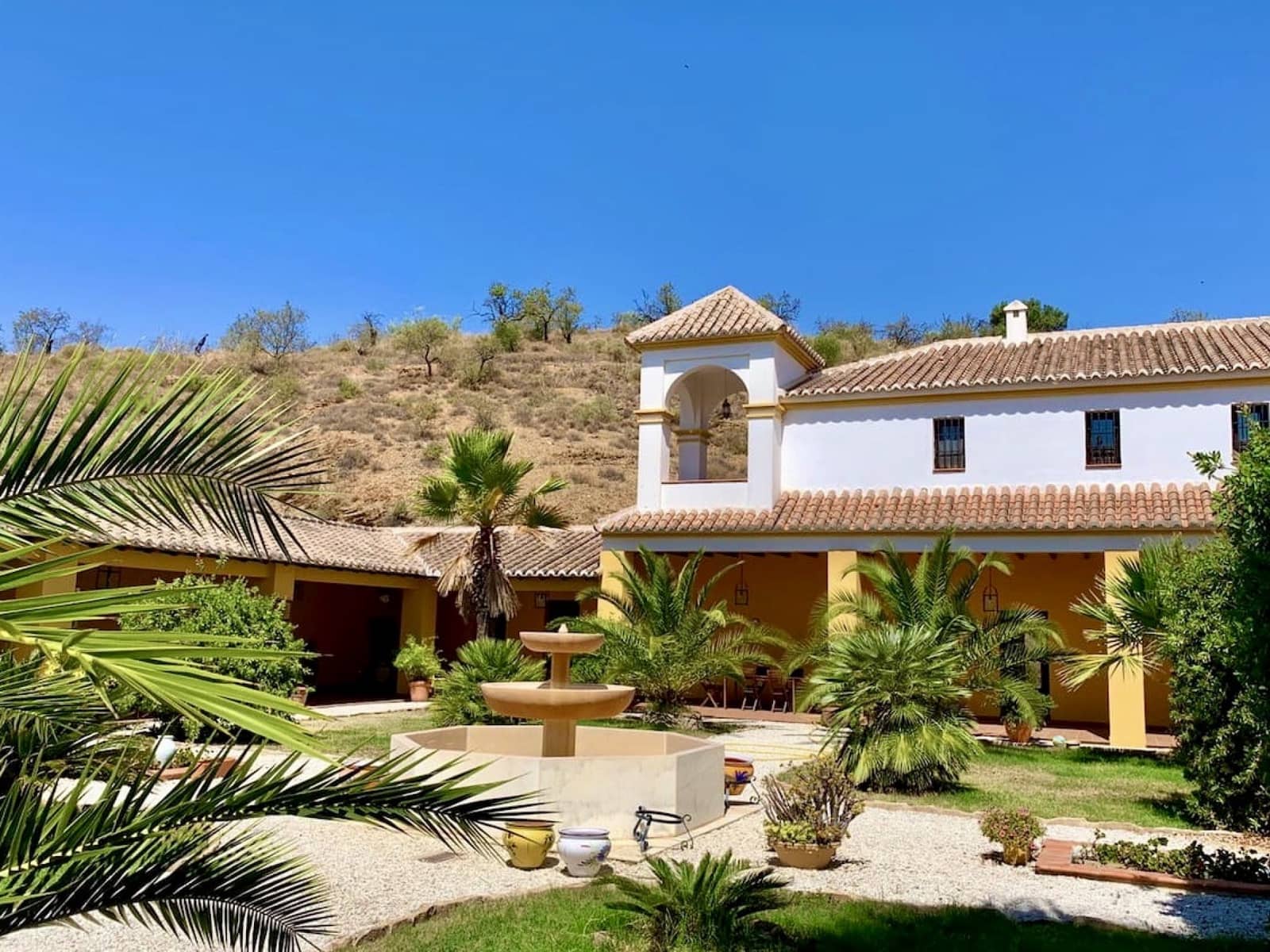 13 quarto Hotel para venda em Almogia com piscina - 2 200 000 € (Ref: 7391816)