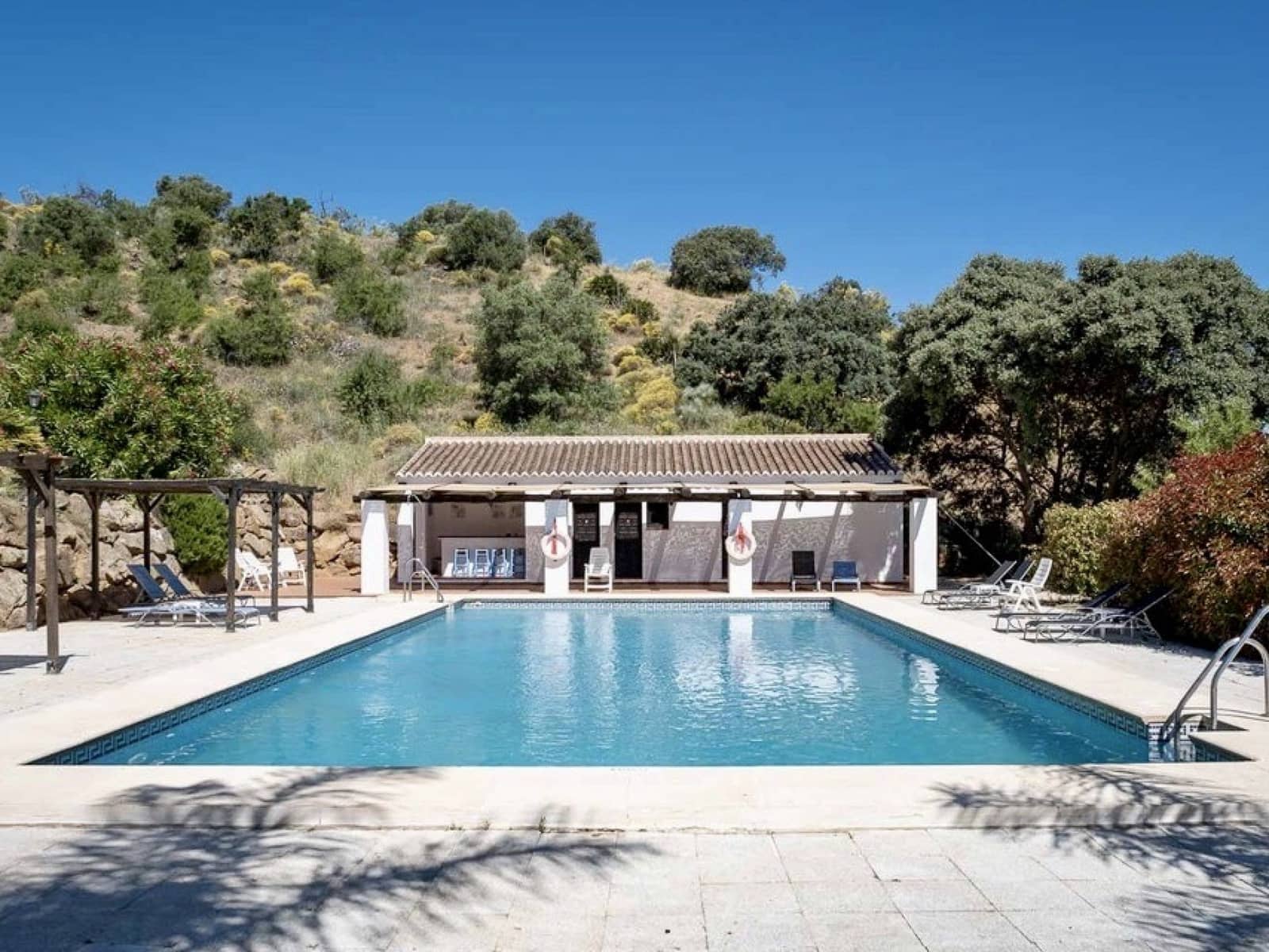 13 quarto Hotel para venda em Almogia com piscina - 2 200 000 € (Ref: 7391816)