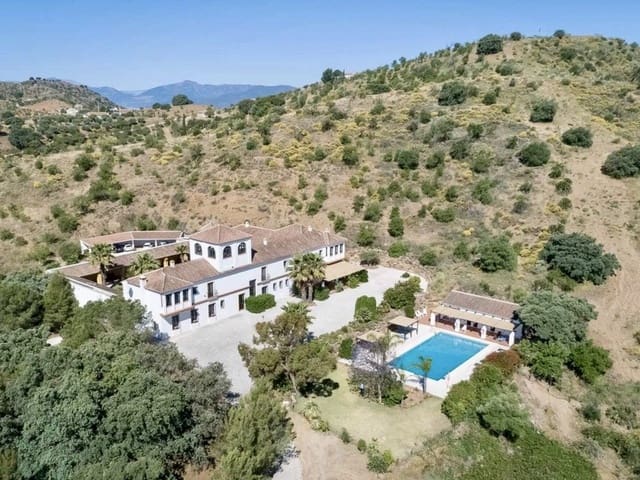 13 slaapkamer Hotel te koop in Almogía met zwembad - € 2.200.000 (Ref: 7391816)