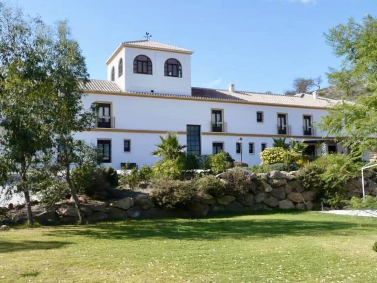 13 quarto Hotel para venda em Almogia com piscina - 2 200 000 € (Ref: 7391816)