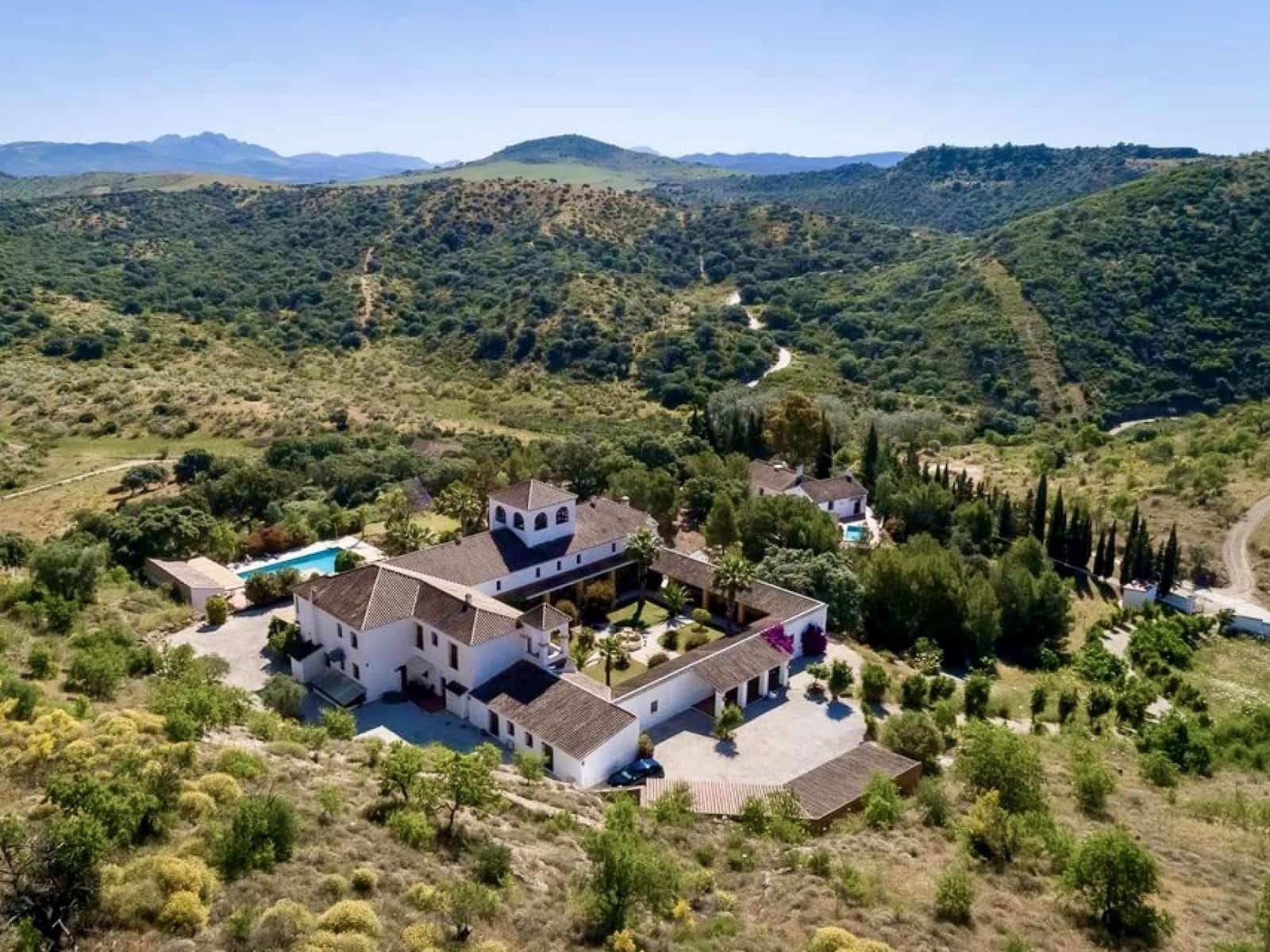 13 quarto Hotel para venda em Almogia com piscina - 2 200 000 € (Ref: 7391816)