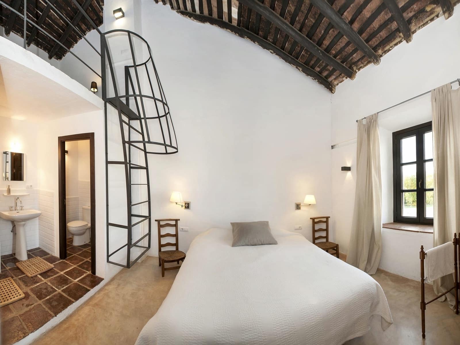 12 chambre Finca/Maison de Campagne à vendre à Constantina avec piscine - 1 650 000 € (Ref: 7429865)