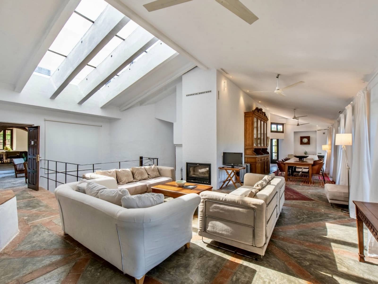 12 chambre Finca/Maison de Campagne à vendre à Constantina avec piscine - 1 650 000 € (Ref: 7429865)