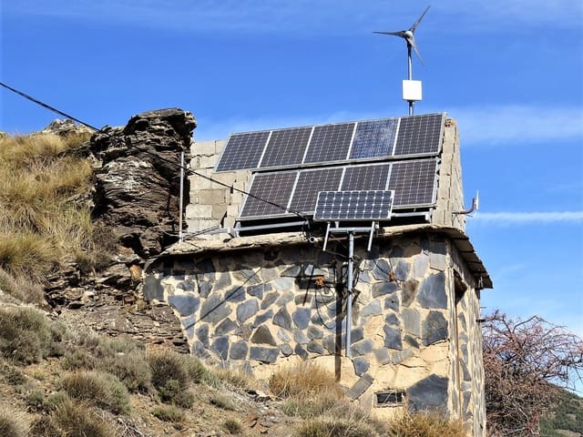 9 bedroom Business for sale in Laroles, Nevada with garage - € 210,000 (Ref: 7462830)