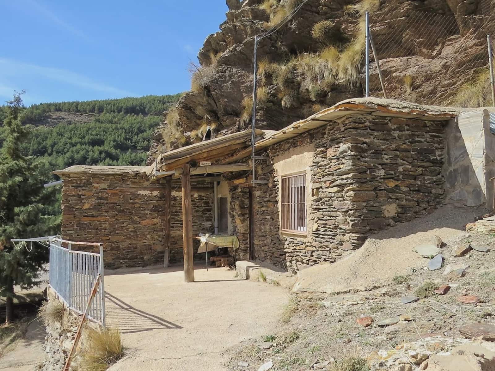9 quarto Quinta/Casa Rural para venda em Laroles com garagem - 210 000 € (Ref: 7462830)