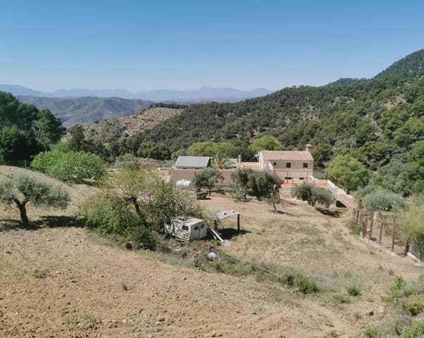 9 sypialnia Finka/Dom wiejski na sprzedaż w Colmenar z basenem garażem - 850 000 € (Ref: 7585685)