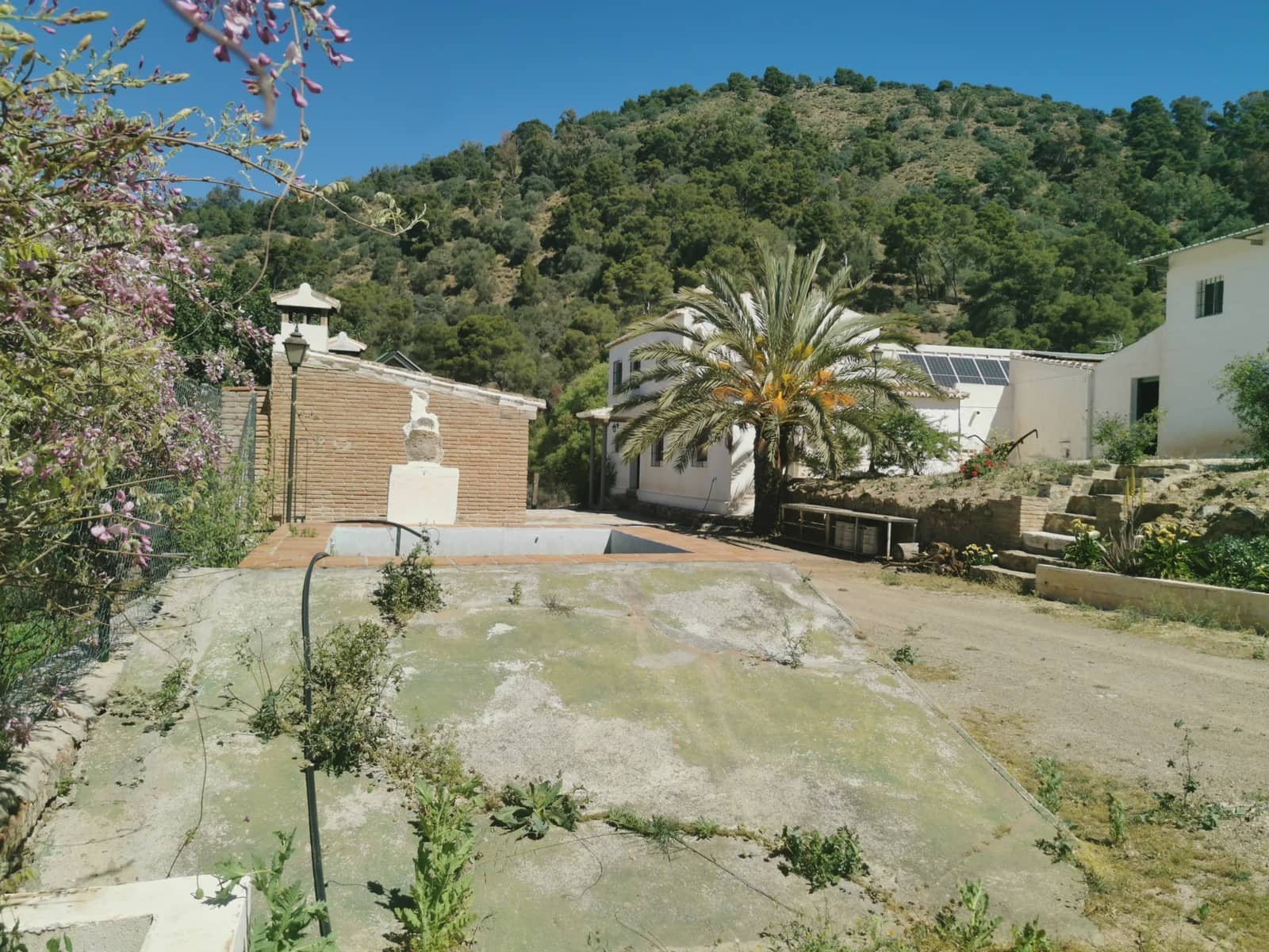 9 soveværelse Finca/Landehus til salg i Colmenar med swimmingpool garage - € 850.000 (Ref: 7585685)